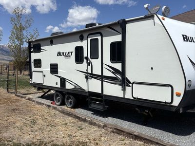 2021 keystone bullet crossfire 2430bh