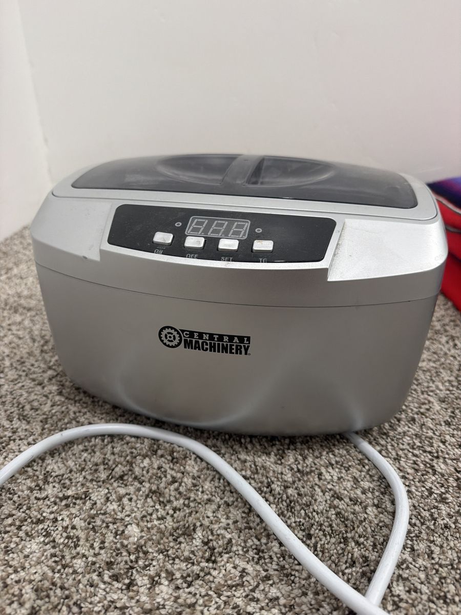 Sonic cleaner