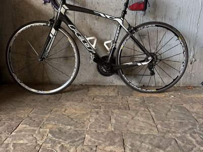 2013 Felt Z5 carbon fiber road bike size medium