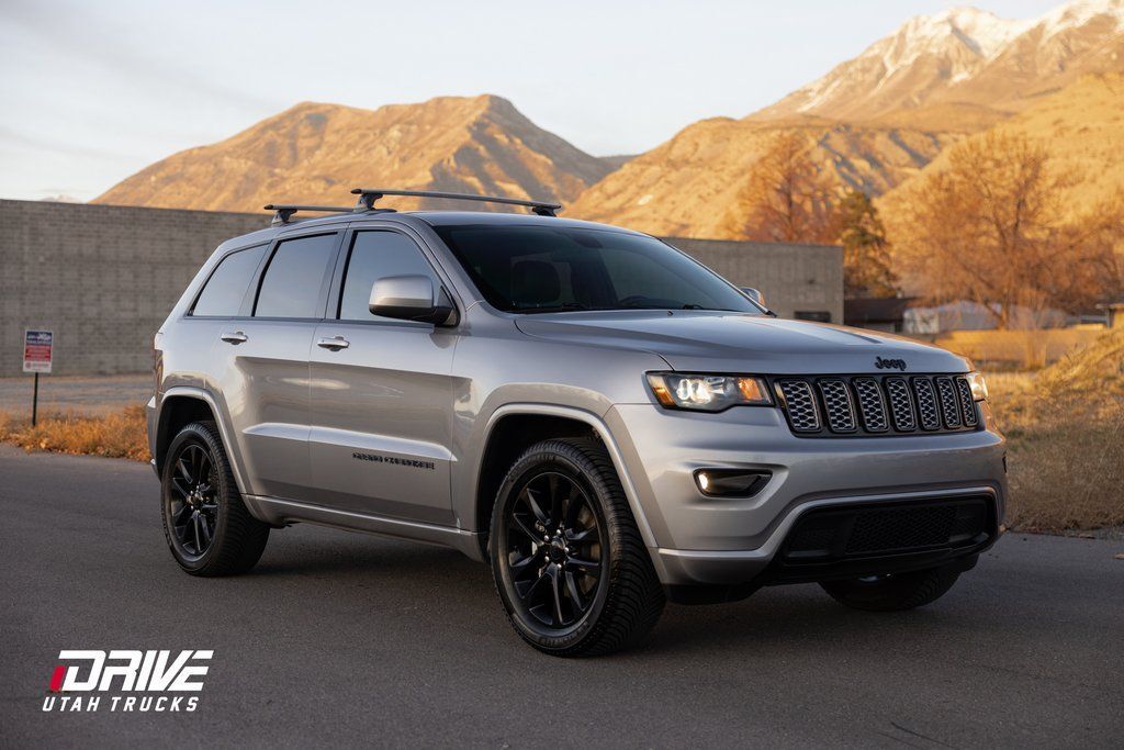 2021 JEEP GRAND CHEROKEE Laredo X