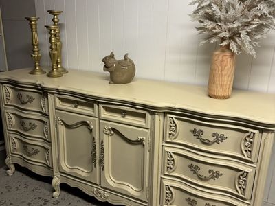 Vintage French provincial Dresser