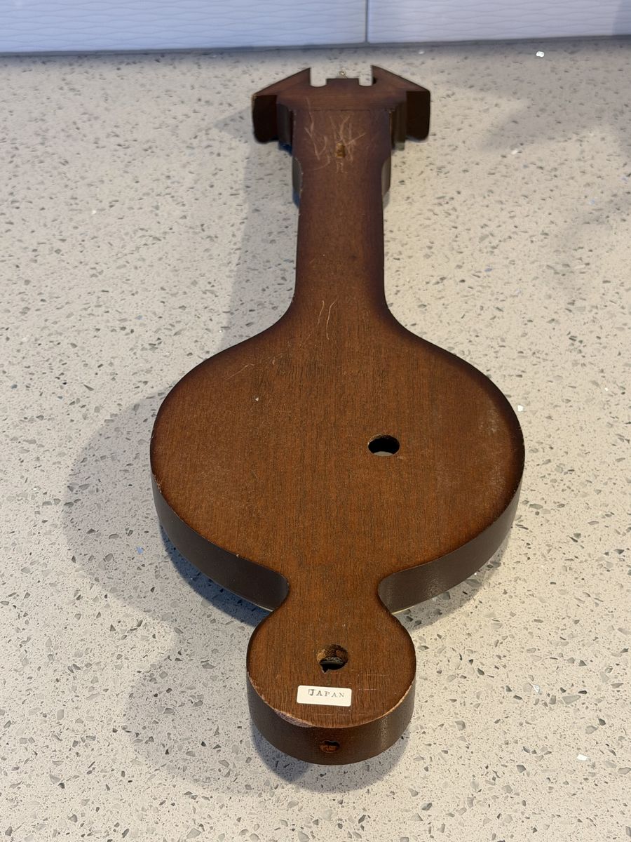 Main image 6