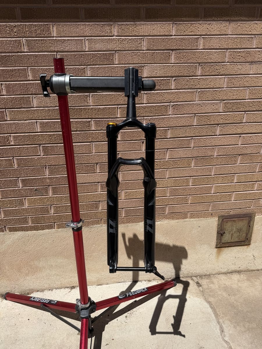 Marzocchi Bomber Z1 Mountain Bike Fork - Black, 29-inch, 150mm Travel, Excellent Condition