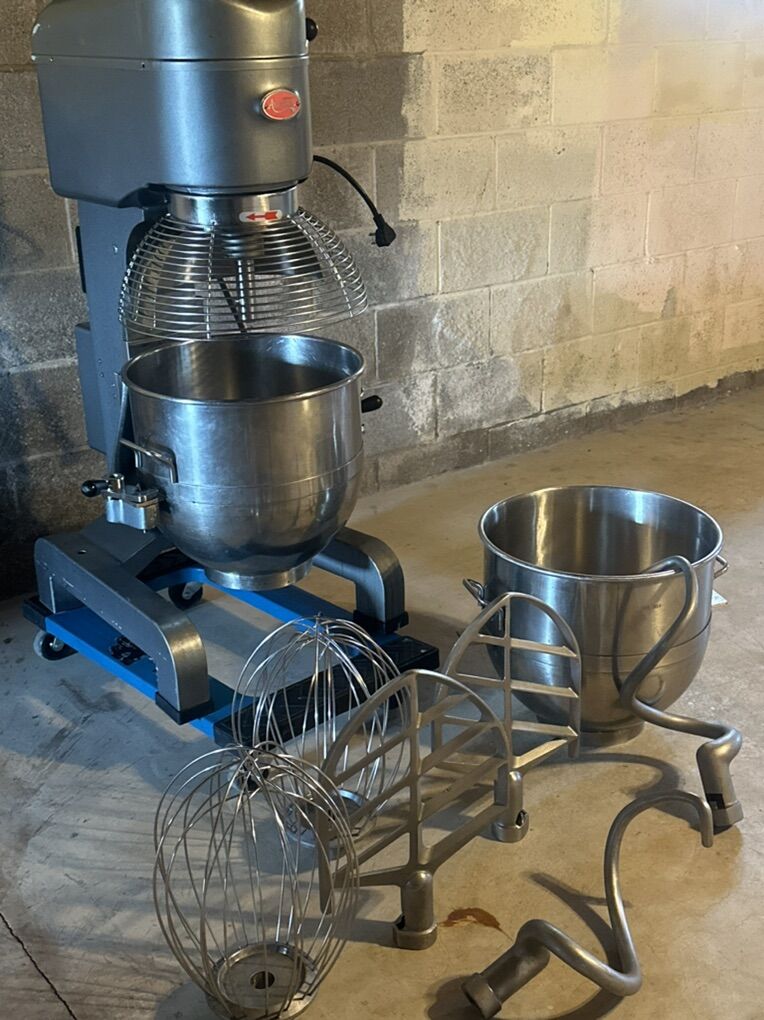40 Qt Mixer .