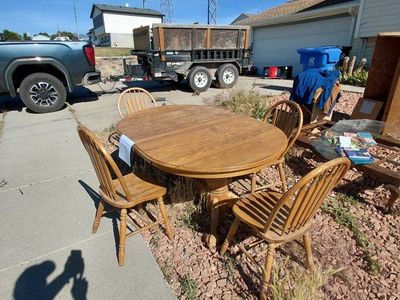Oak Round Pedestal Dining Table with 4 Spindle Back Chairs - Solid Wood Set