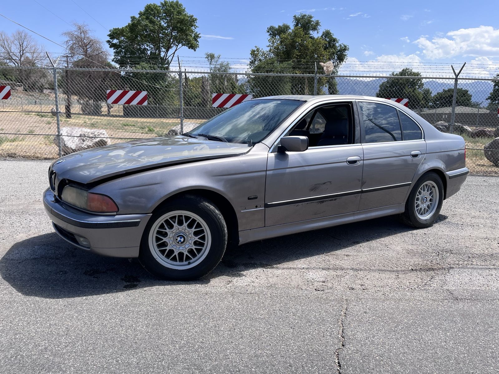 2000 BMW 5 Series 528i