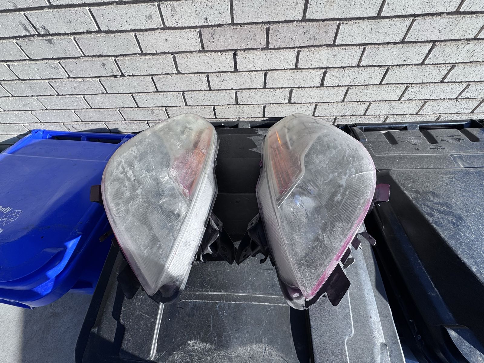 2008–2009 Altima Coupe HID headlight assembly pair