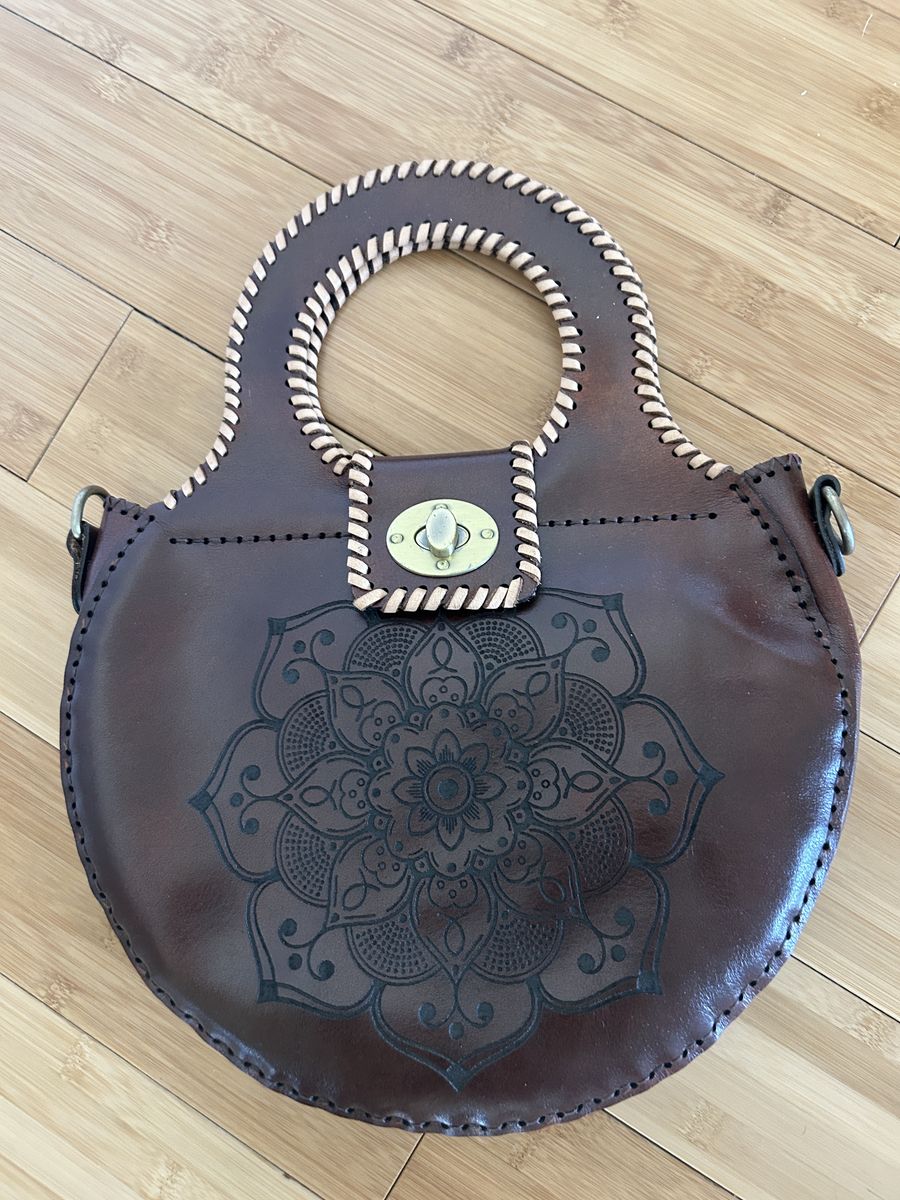Handcrafted Artistry: The Ultimate Statement Leather Bag