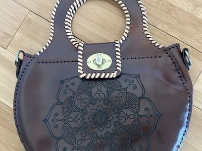 Handcrafted Artistry: The Ultimate Statement Leather Bag