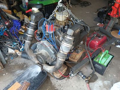 Chevy 350 5.7 SBC Carburetor and Heads 5.7 Holley