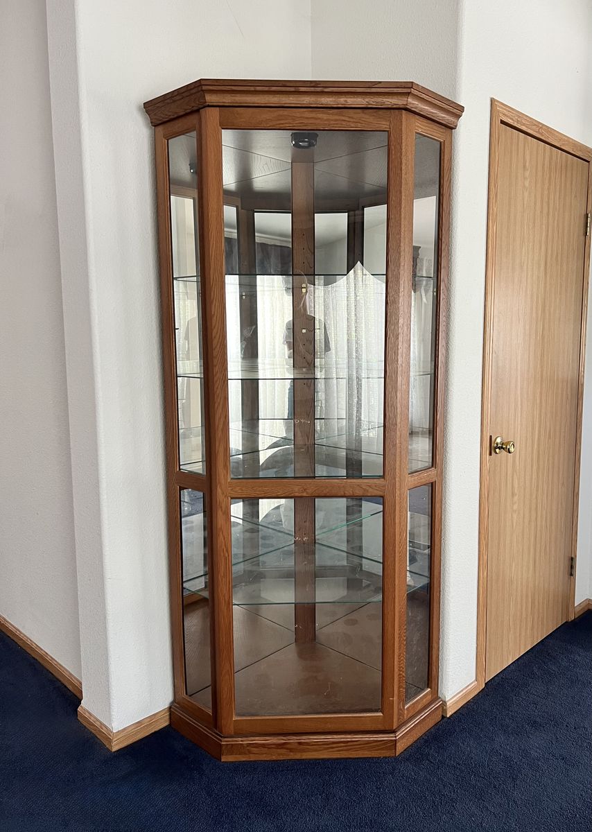 Corner Cabinet - Curio