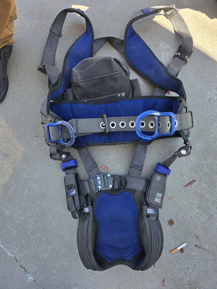 3m DBI Sala exofit x300 harness