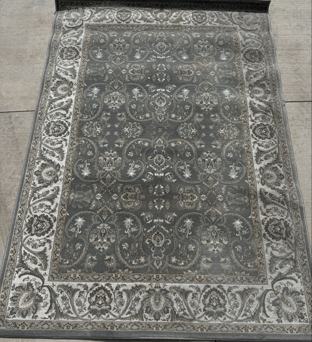 Area Rug-6’6” x 9’6”