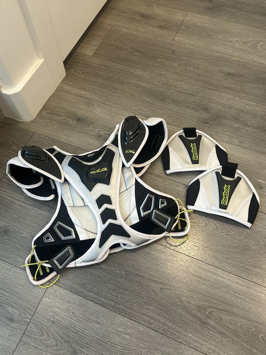Reebok 10K Lacrosse Shoulder Pads - Size Medium | Includes Arm Extensions
