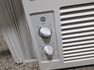 GE Window Air Conditioner Unit with Mechanical Controls