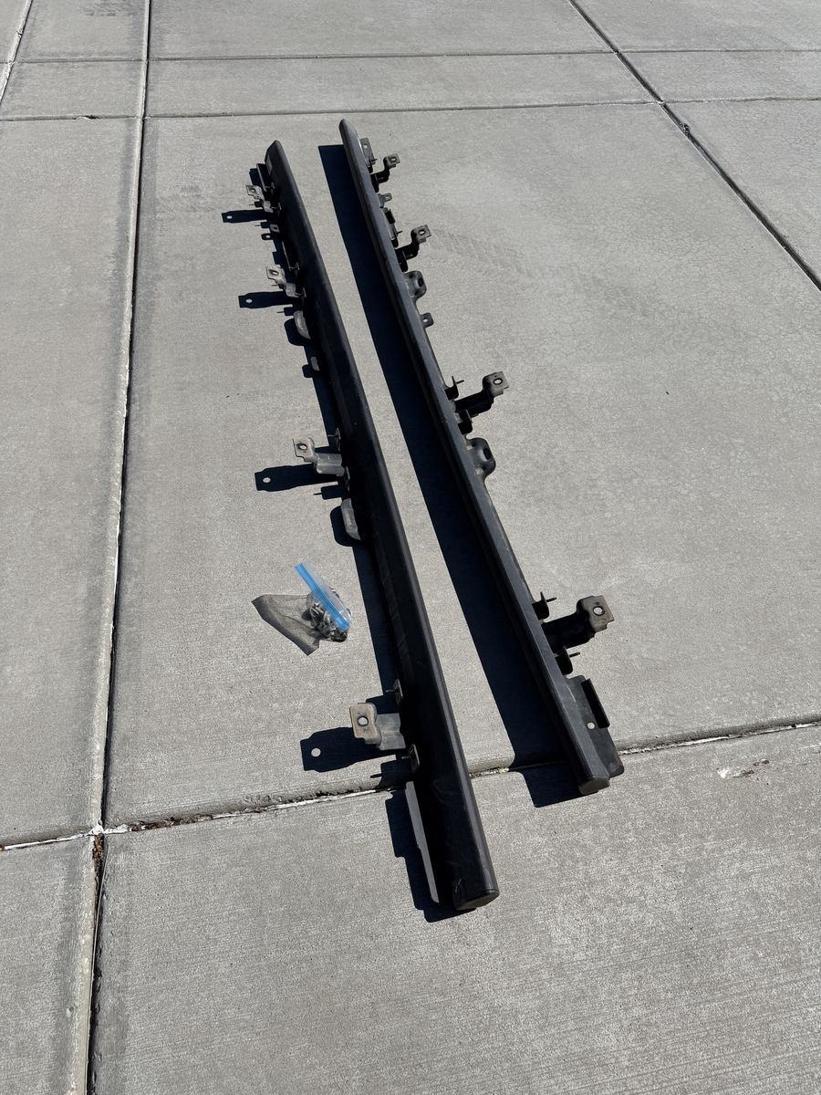Jeep Gladiator JT Mopar OEM Side Sill Guards Rock Sliders 68341315AB 68341314AB