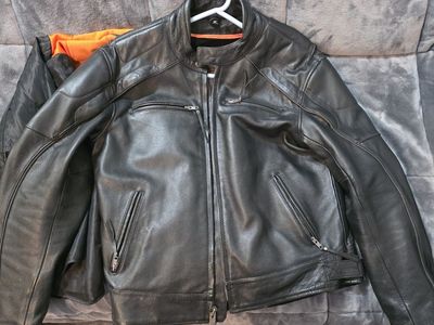 First Classics Mens Leather Jacket Size M