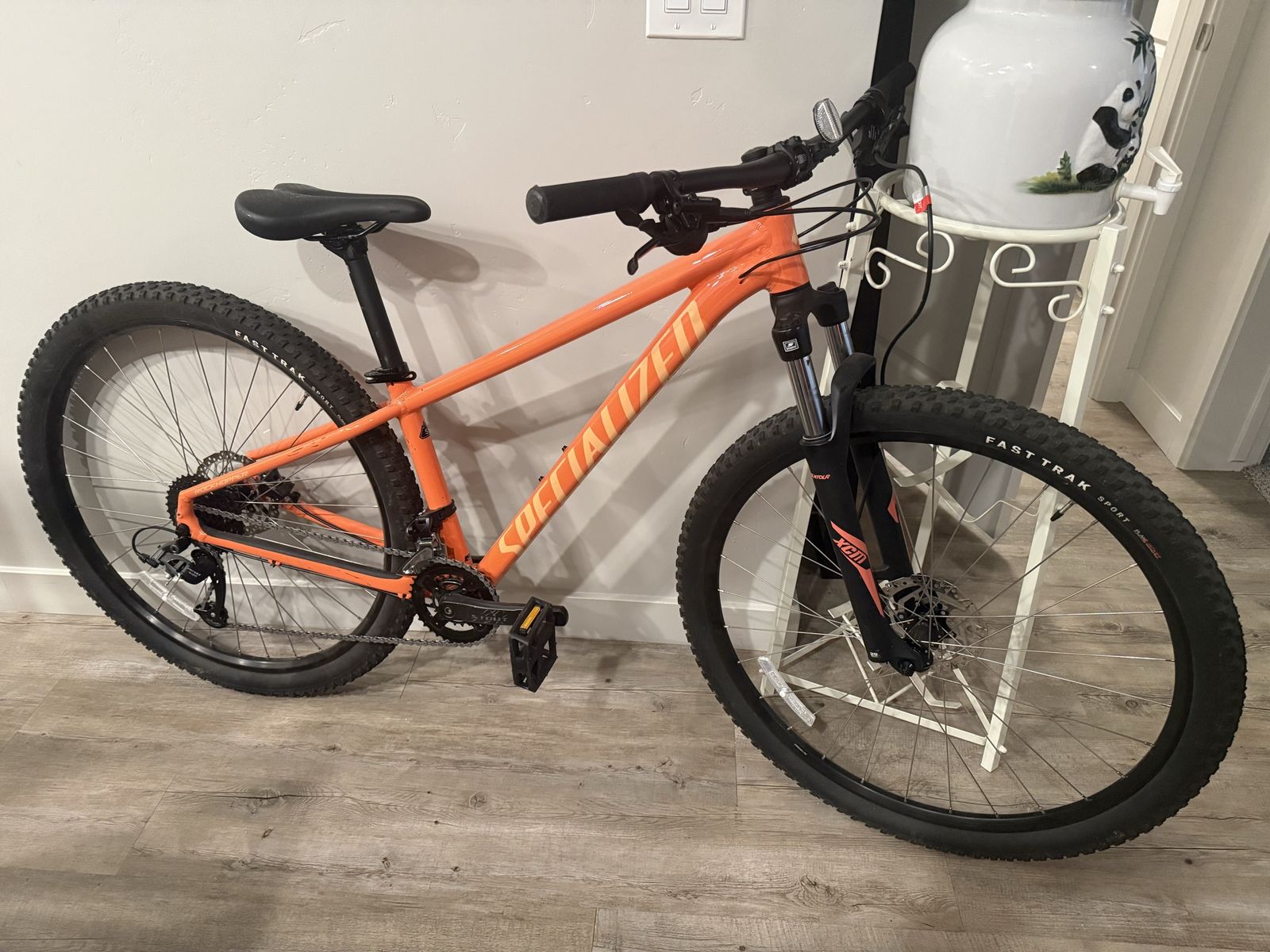 Mountain bike - Specialized Rockhopper