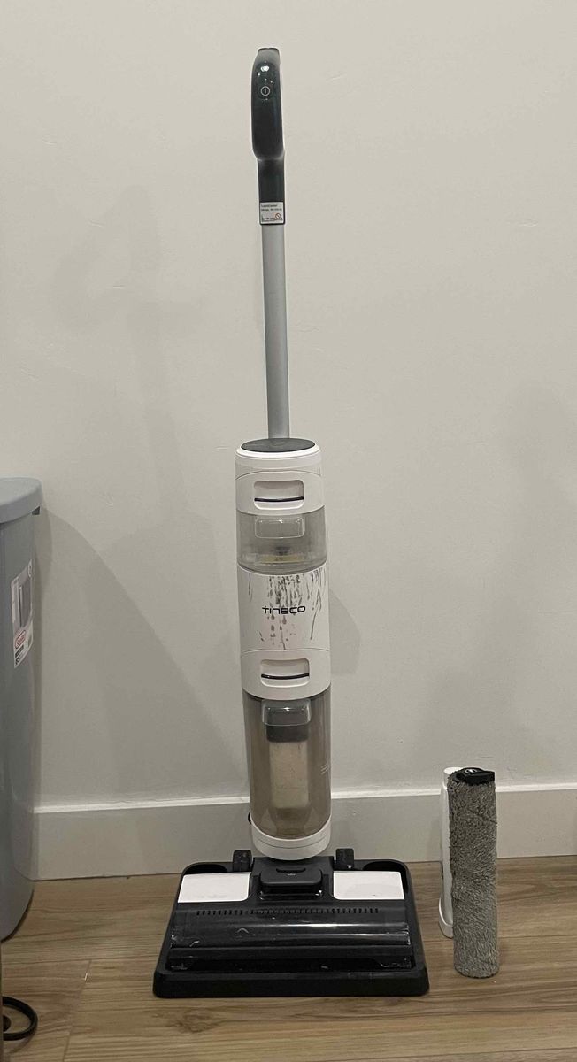 Tineco Wet-Dry Vacuum Mop Full Set – $20– Pickup Only