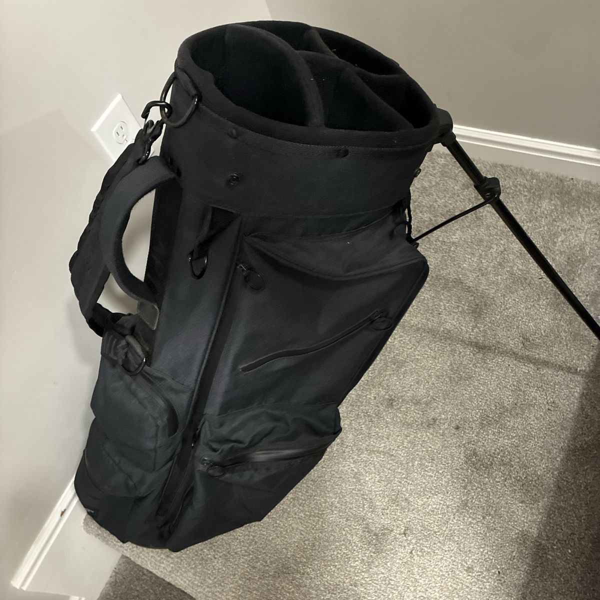 Aptive Golf Stand Bag New Never Used