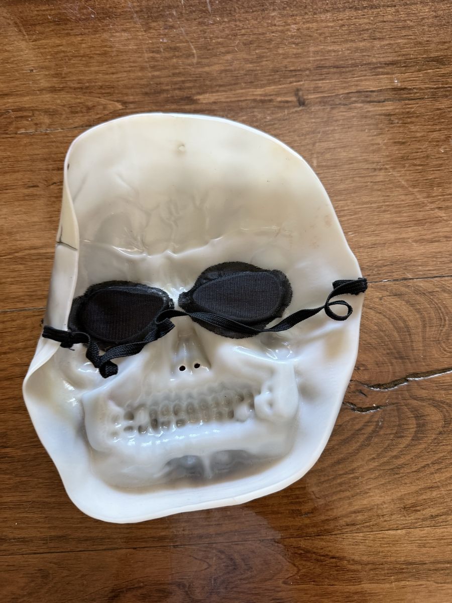 Main image 4