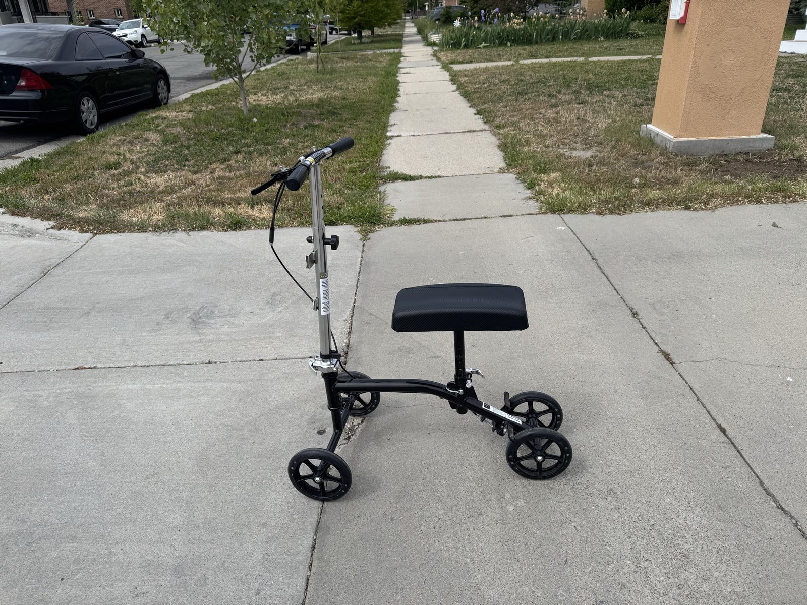 MEDLINE SCOOTER WITH CAPACITY 300 LBS