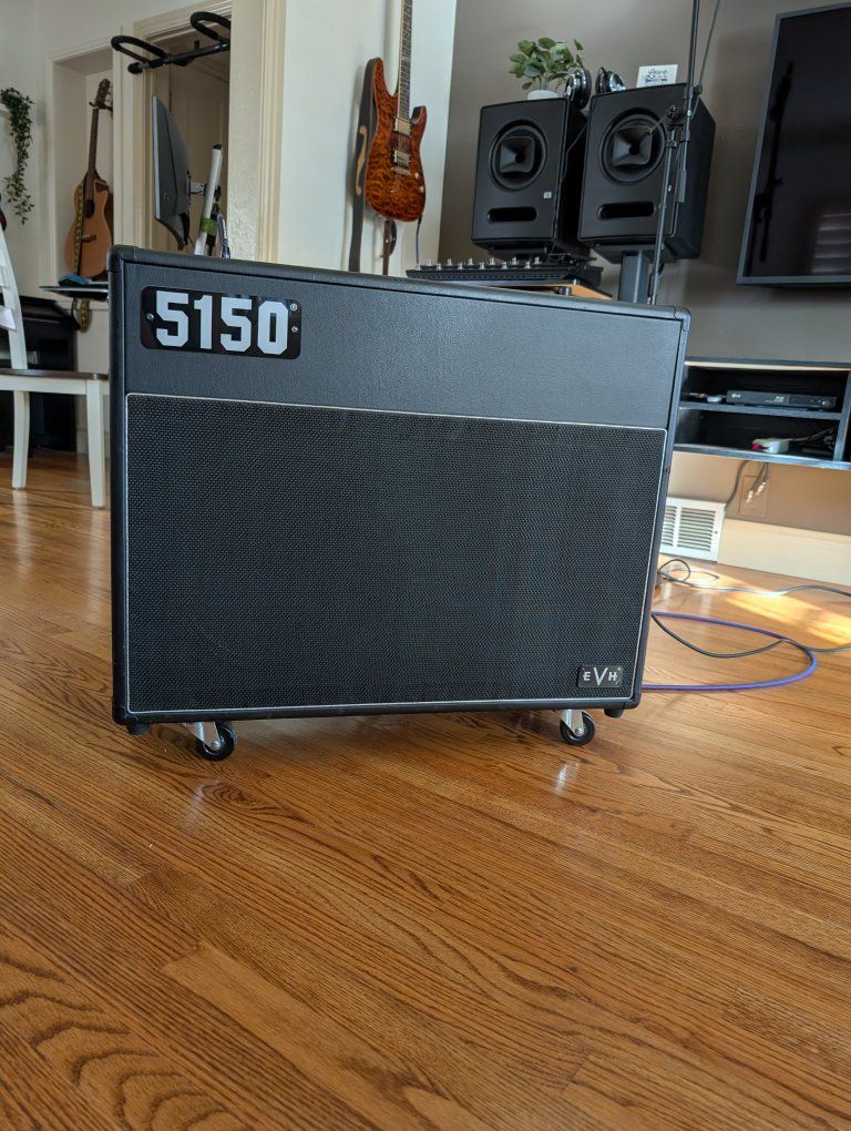 5150 60 Watt 2x12 EVH Iconic