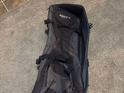 Hoyt Travel Bag