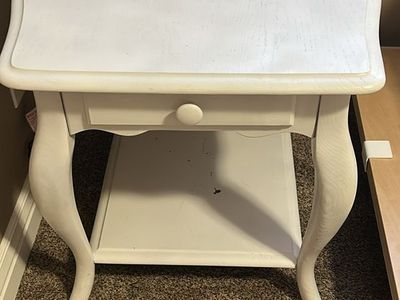 White Wooden Nightstand with Drawer