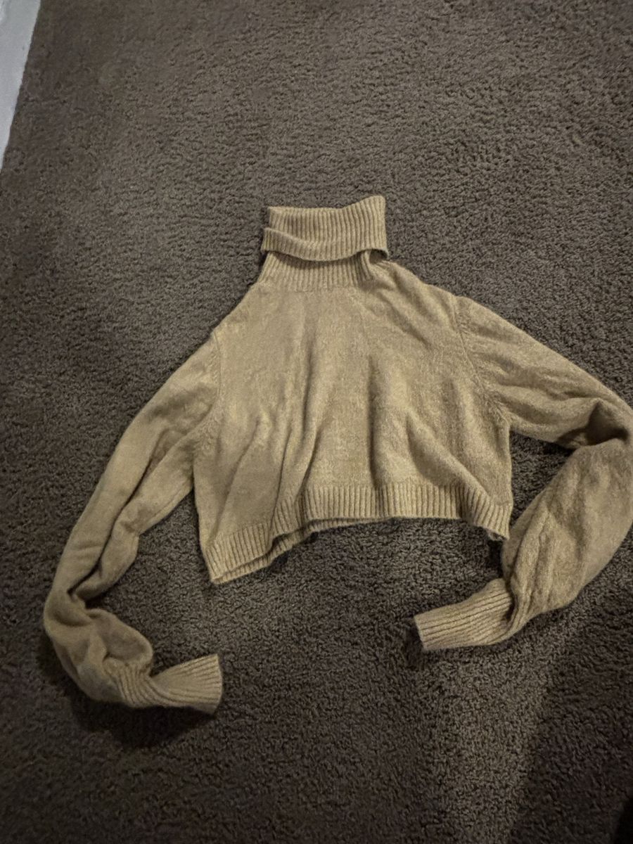 Princess Polly Women's Tan Knit Cropped Turtleneck Sweater - US Size 4