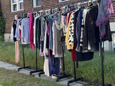 Y2K Thrift Yard Sale!