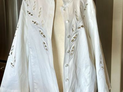 Beautiful Bob Mackie Wearable Art Hacket NWT