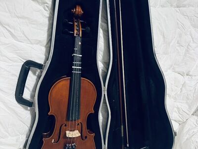 Klaus Mueller Etude Model 110T Size 3/4