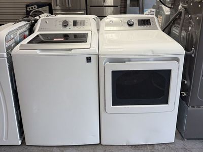 GE Top Load Washer & Electric Dryer Set - White, Excellent Condition
