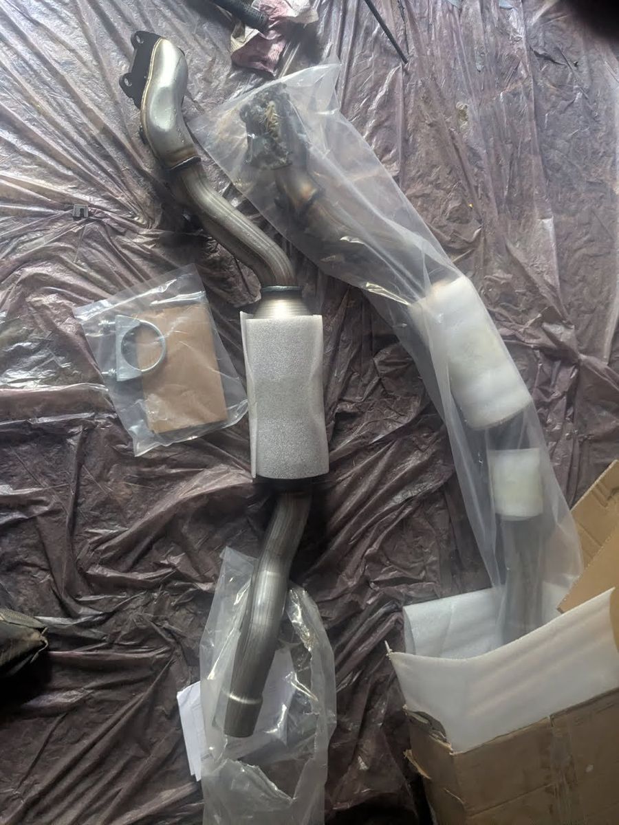 catalytic converter Chrysler 300