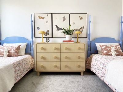 Vintage Four Poster TwIn Beds