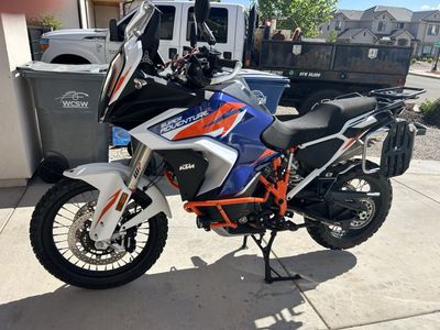 2022 KTM Super Adventure R