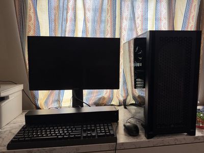 PC Gaming Set Up