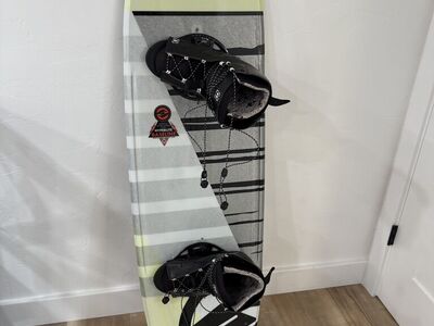 Hyperlite Baseline Wakeboard w/ Bindings & Bag