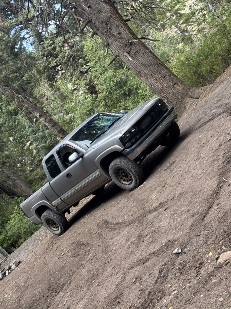 2000 Chevrolet Silverado 1500 LS
