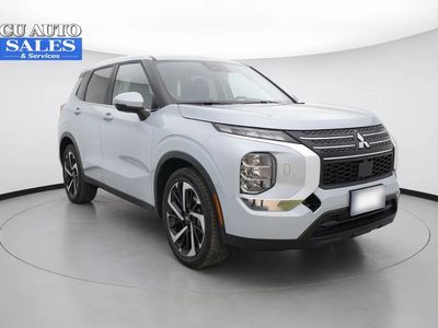 2022 Mitsubishi Outlander ES