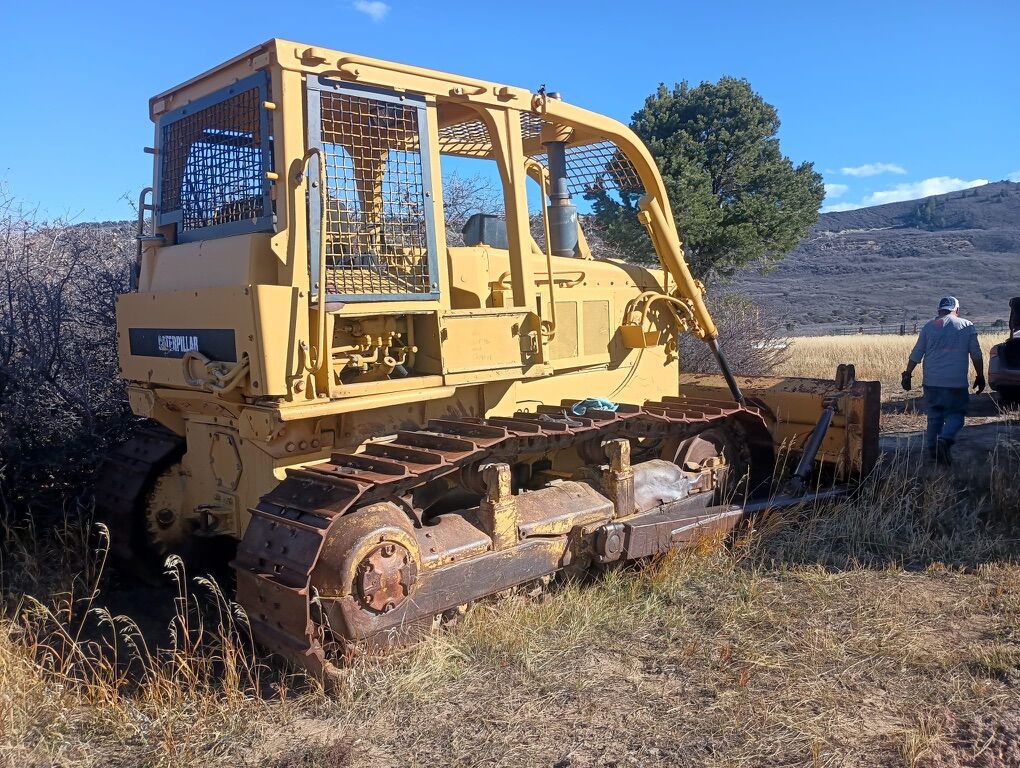 Cat D6E Dozer w Straight Blade Aux Hyd 1 Owner Low