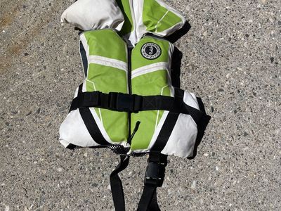 Mustang life vest