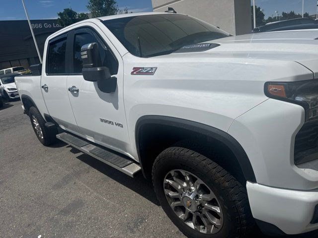 2025 Chevrolet Silverado 3500 LT