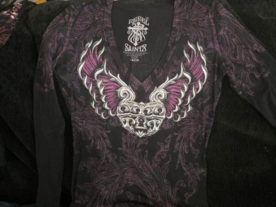 Rebel Saints Long Sleeve Graphic V-Neck Shirt Angel Wings Size XL