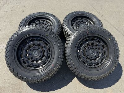 New LT285/60r20 Patriot RT Black Rhino Arsenal 33.5 inch 6x5.5 Chevy Silverado 1500 Tahoe GMC Yukon Ram 1500 6 lug