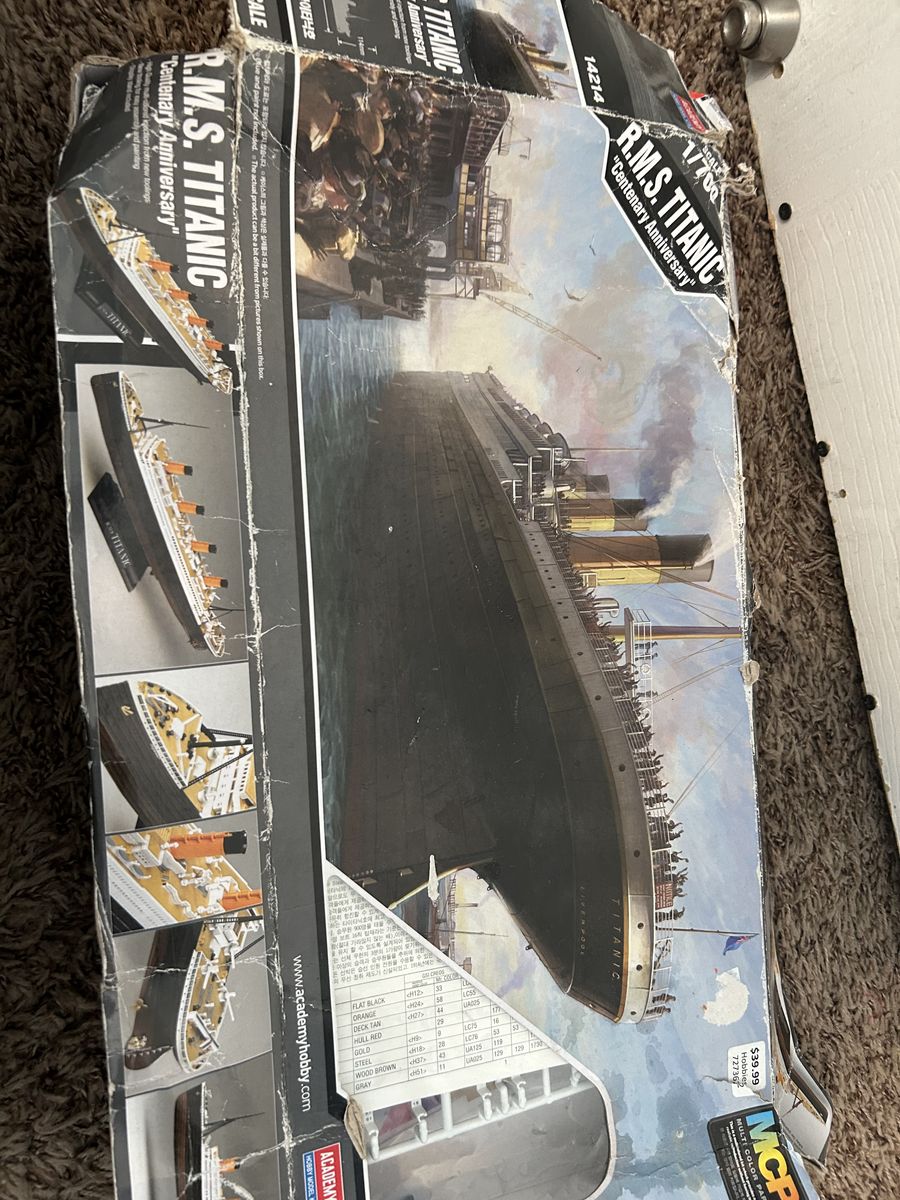 Titanic Model Kit (incomplete)