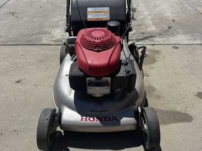 Honda Walk-Behind Gas Lawn Mower - 3-in-1 System, Runs Well (Self-Propel Needs Repair)