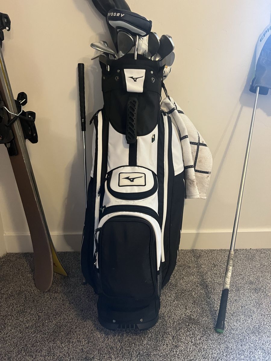 Mizuno Golf Bag