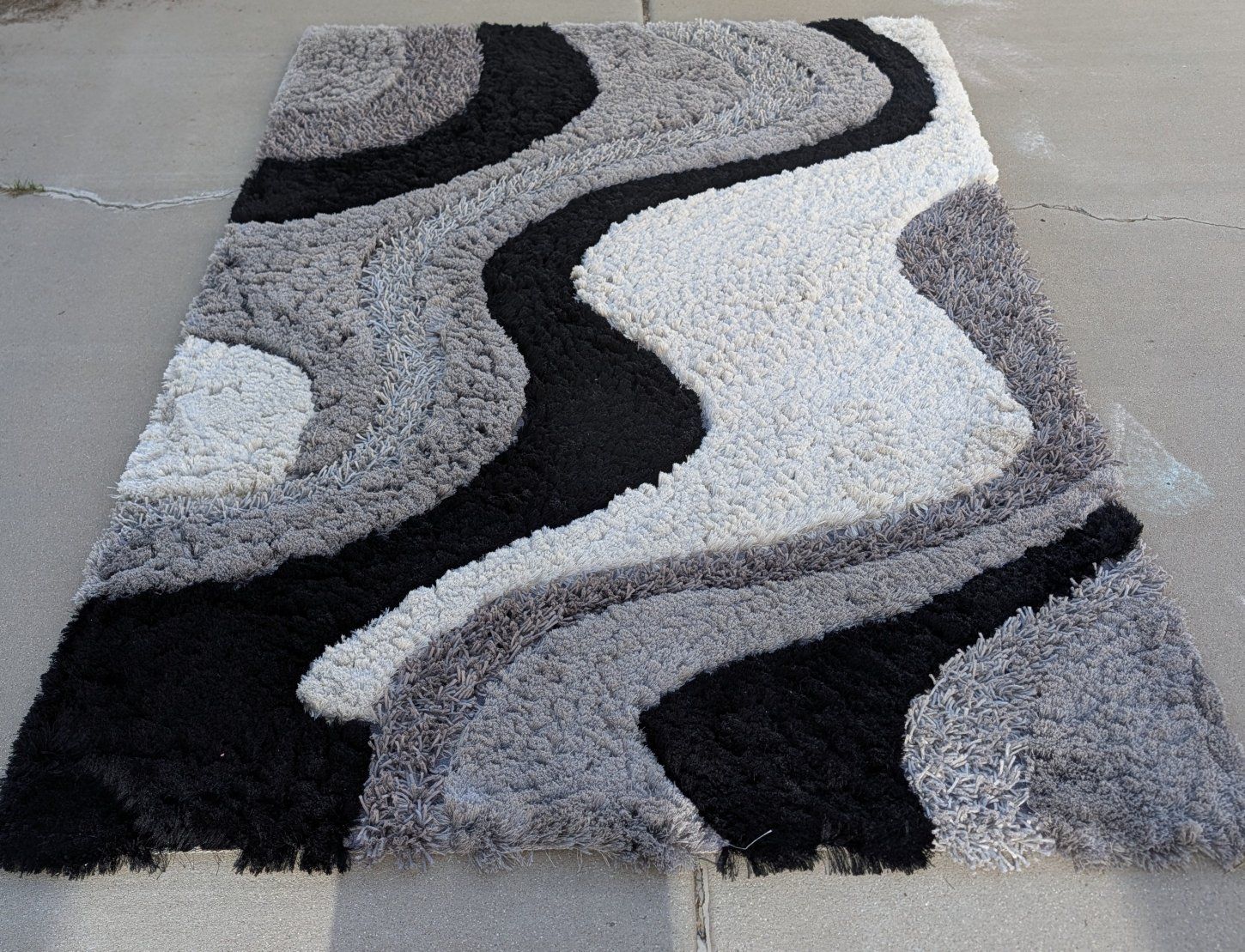 S.V.D. Shaggy Viscose Design Rug - Black White Gray, Modern Abstract Pattern, 60x80 in